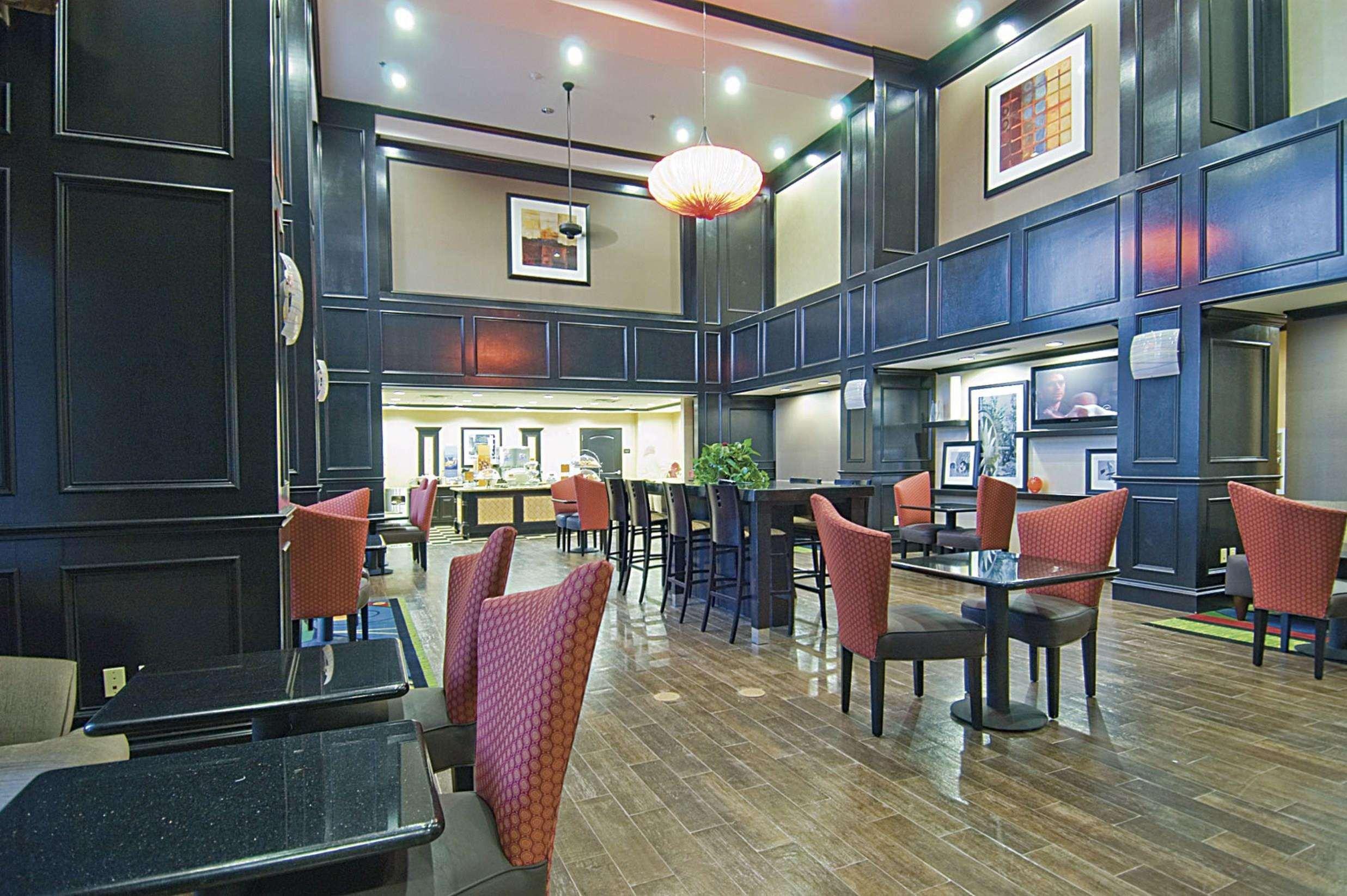Hampton Inn & Suites Decatur Restaurang bild