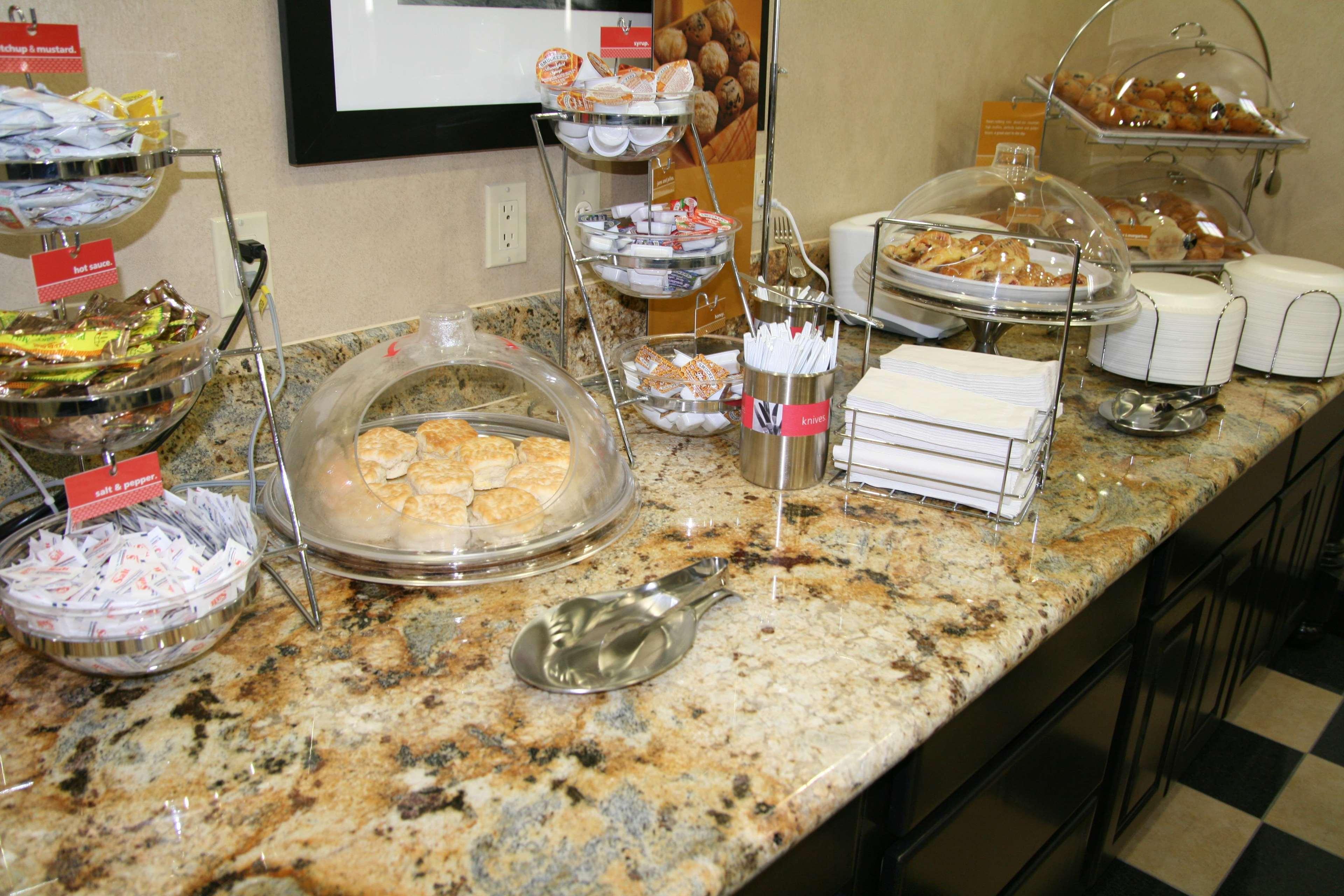 Hampton Inn & Suites Decatur Restaurang bild